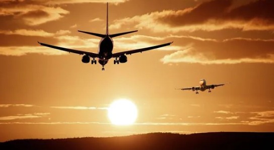 Mera Bharat mahan’: Comedian says Delhi-Jaisalmer flight was so expensive that he booked one for Dubai instead